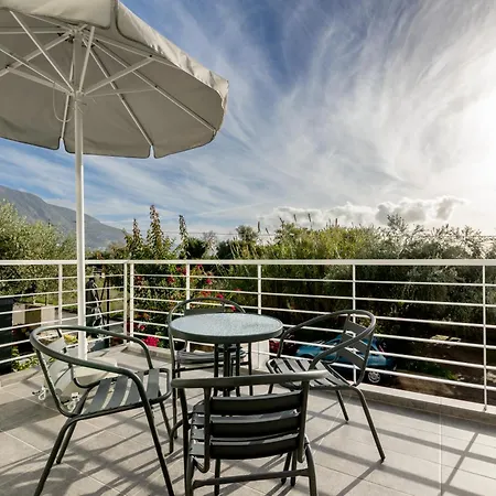 Pagani - Luxury A3 Apartment Kalamata